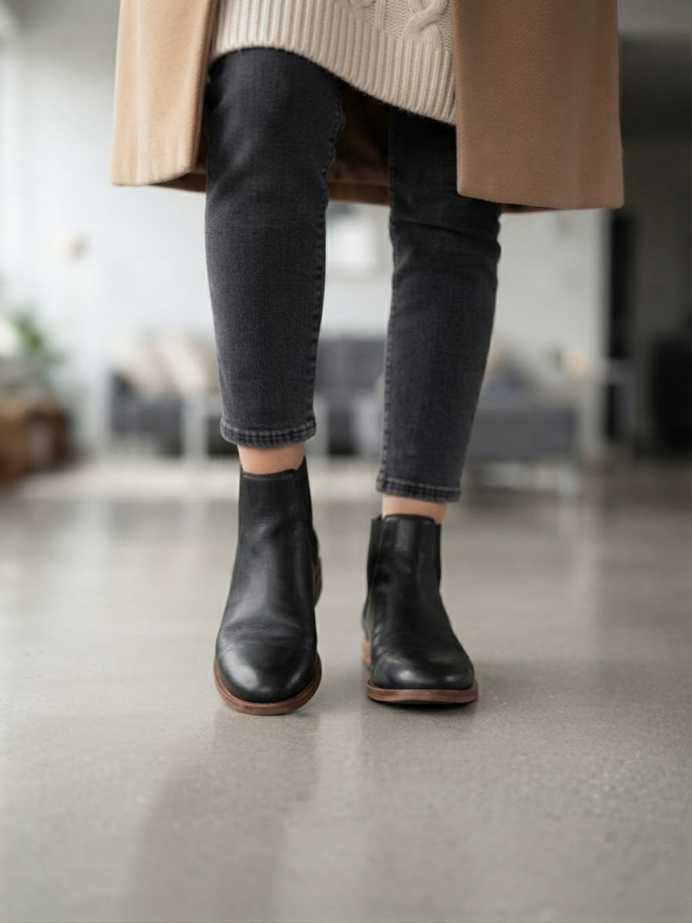Clarks Black Leather Chelsea Ankle Boots Low Block Heel Size 7